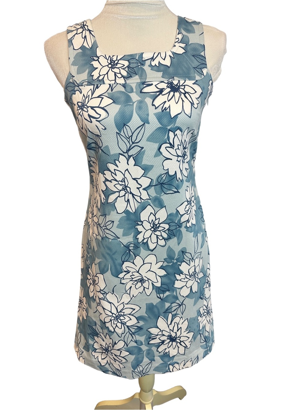 Garnet Hill Textured Blue & White Floral Shift Dress